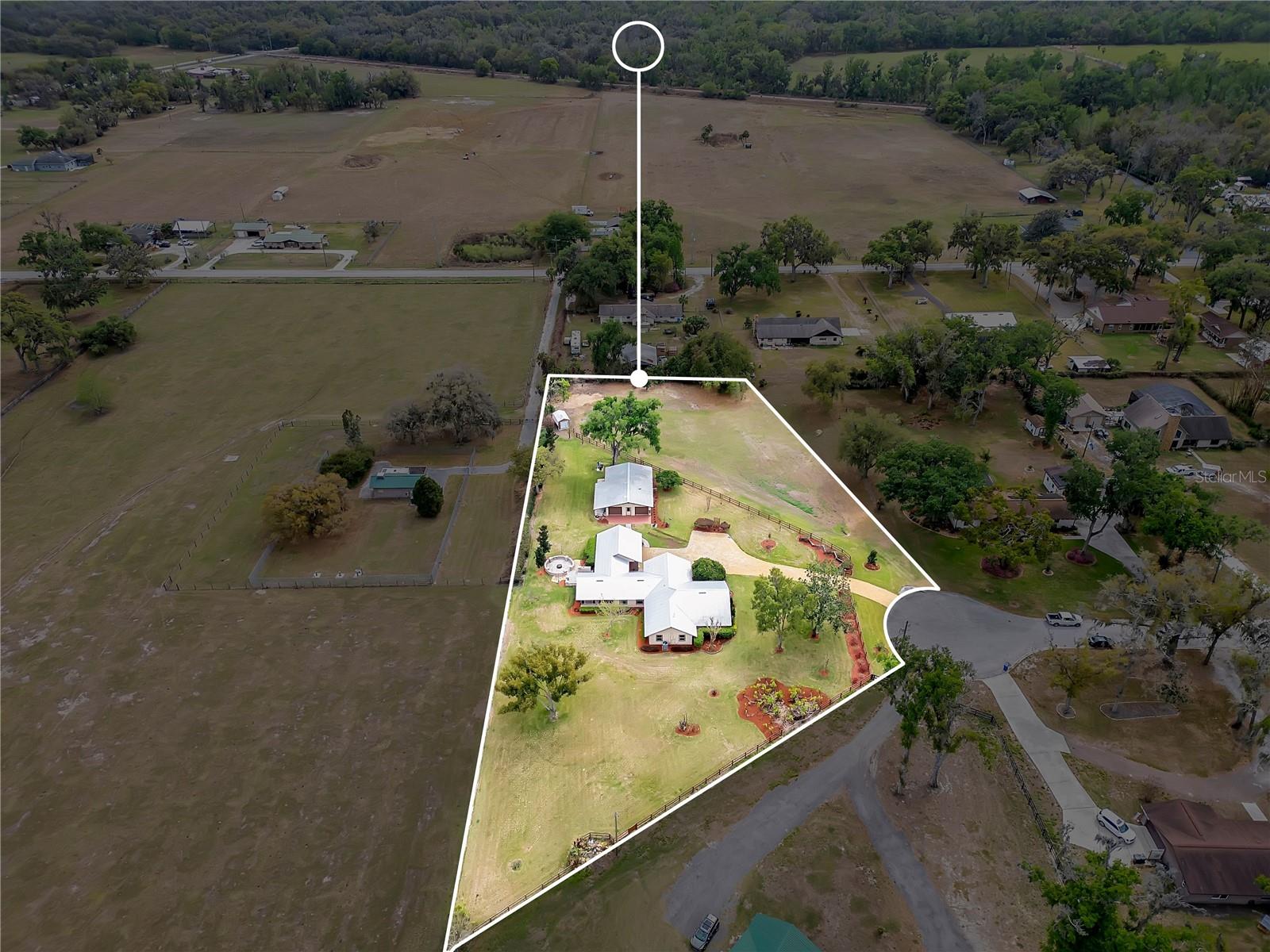 1401 Buell Ct Property Photo 70