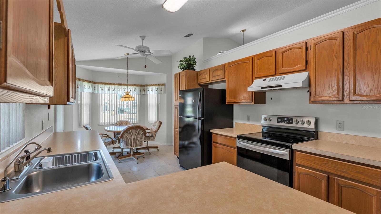 6236 Raven Run Property Photo 24