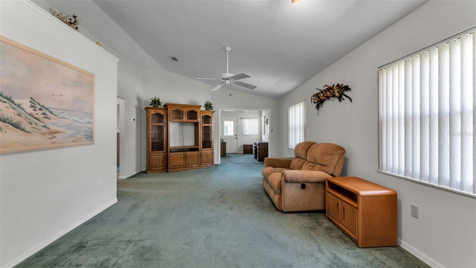 6236 Raven Run Property Photo 28