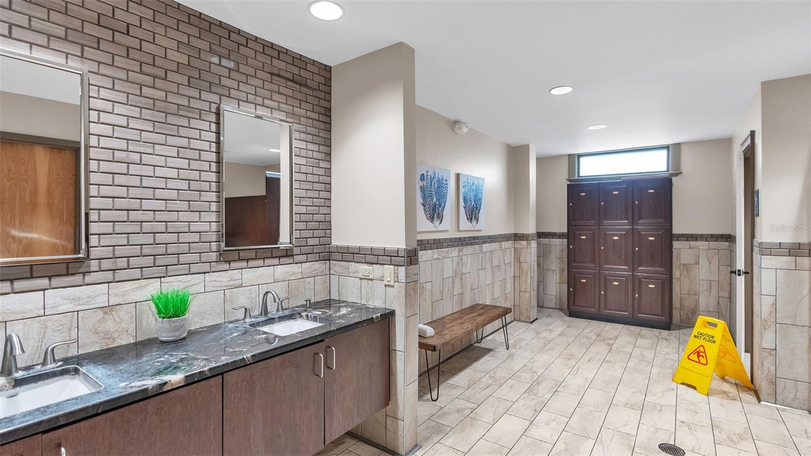 6236 Raven Run Property Photo 55