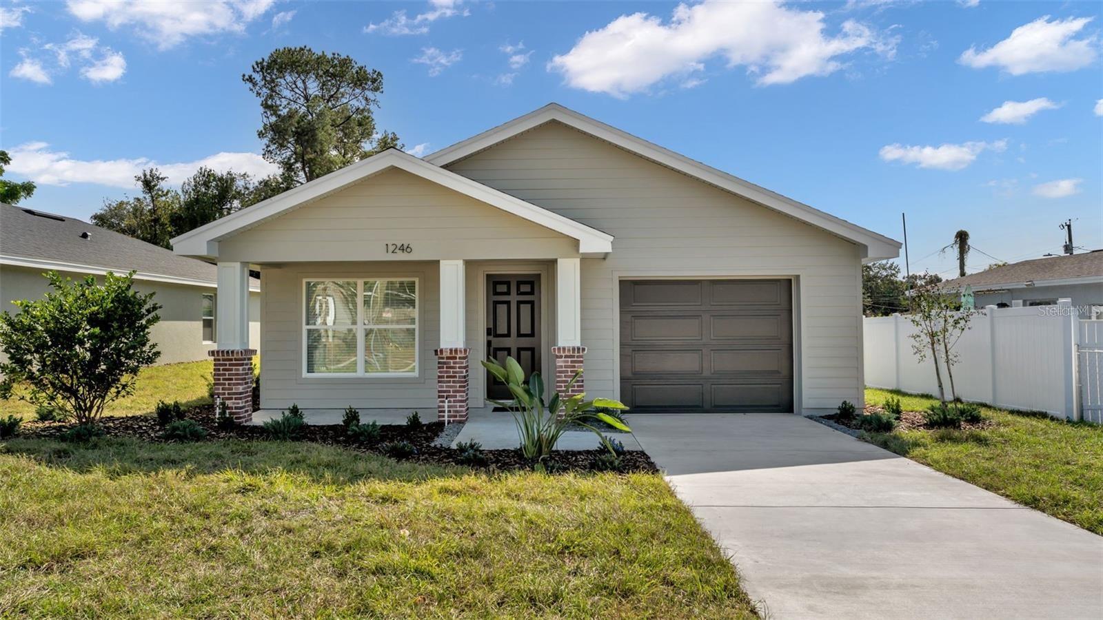 1246 DOROTHY ST Property Photo 1