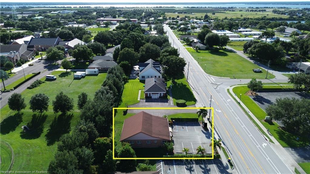 308 Dal Hall Blvd Property Photo 3