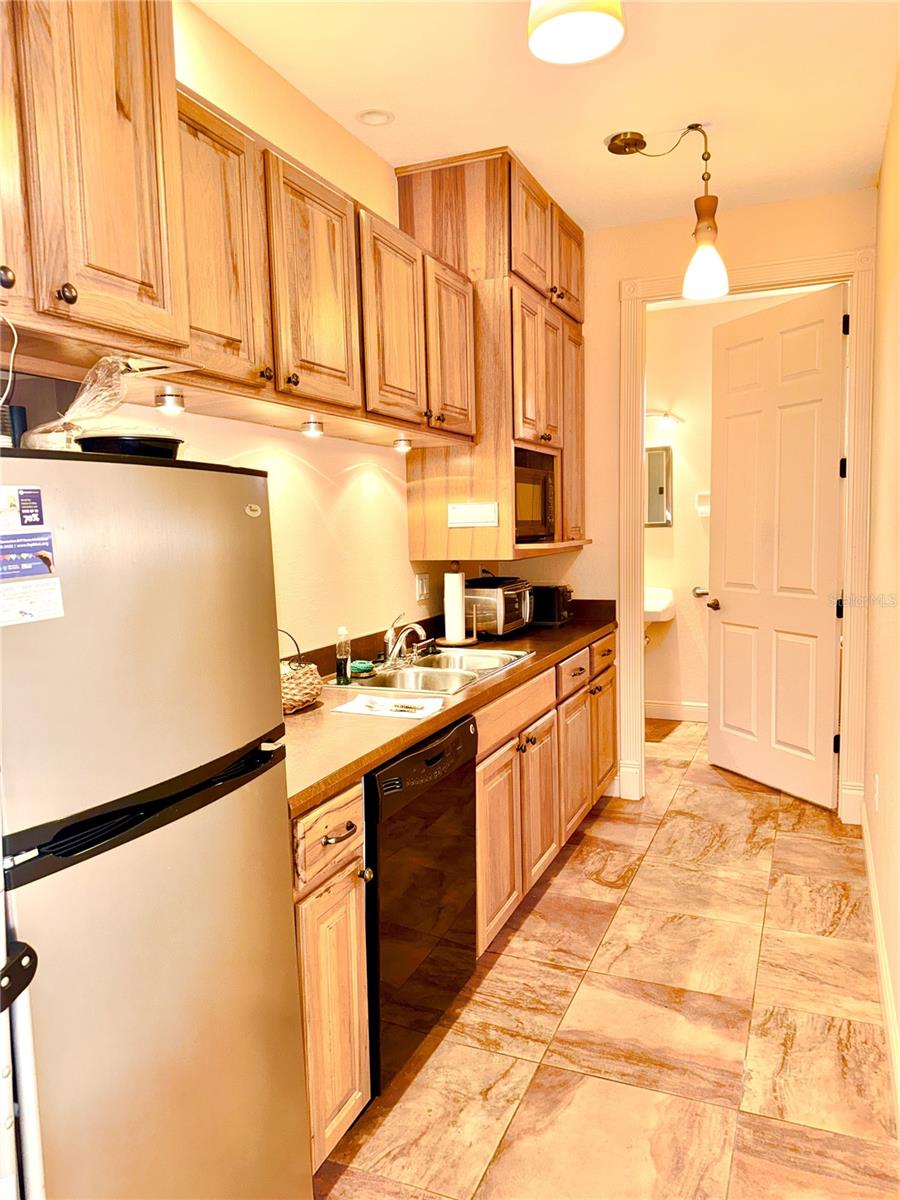 308 Dal Hall Blvd Property Photo 10