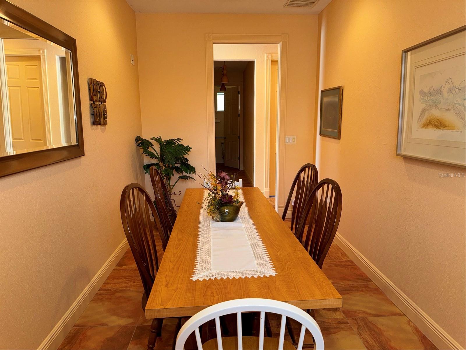 308 Dal Hall Blvd Property Photo 14