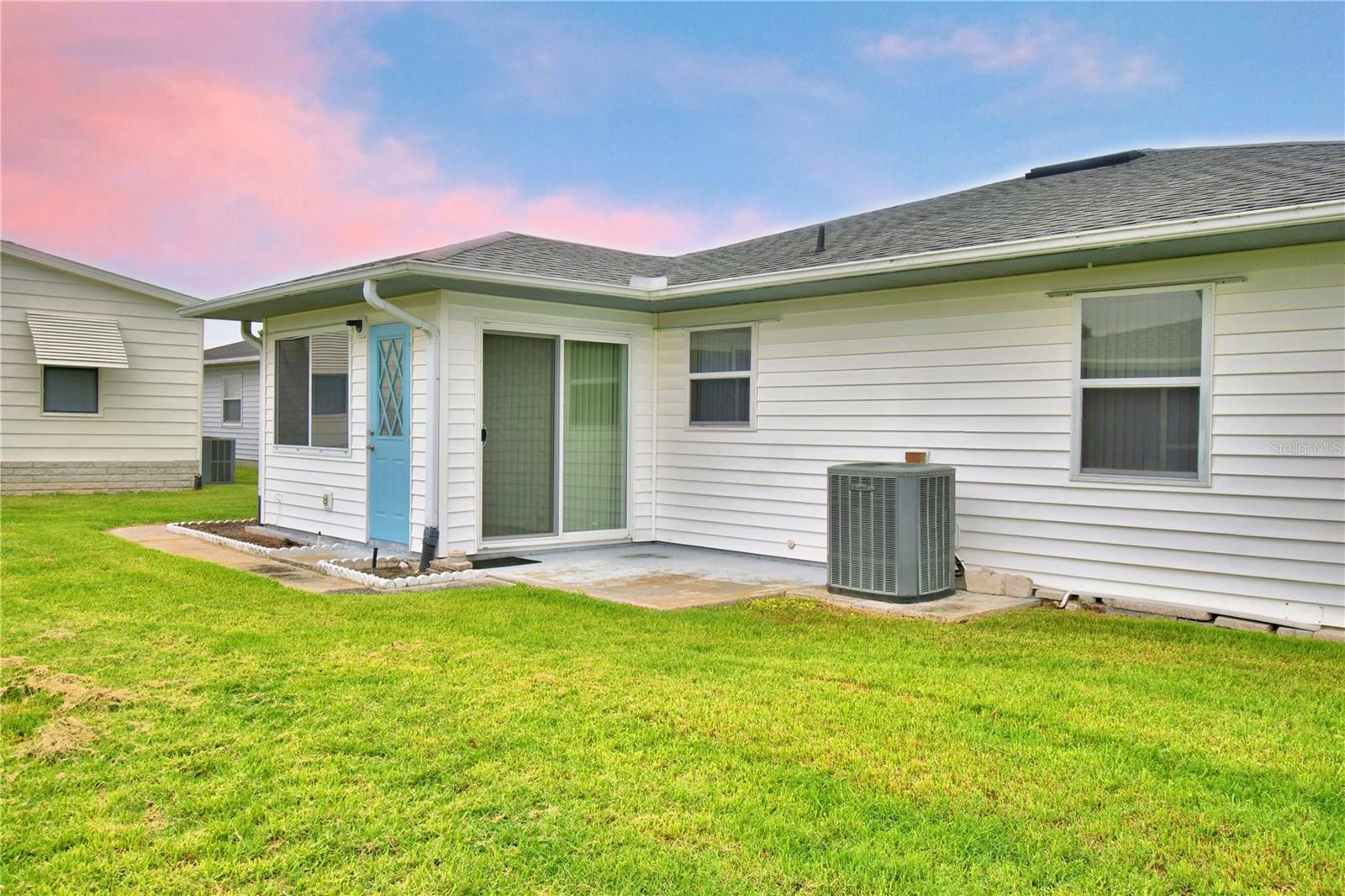 1690 Colonnades Cir N Property Photo 49