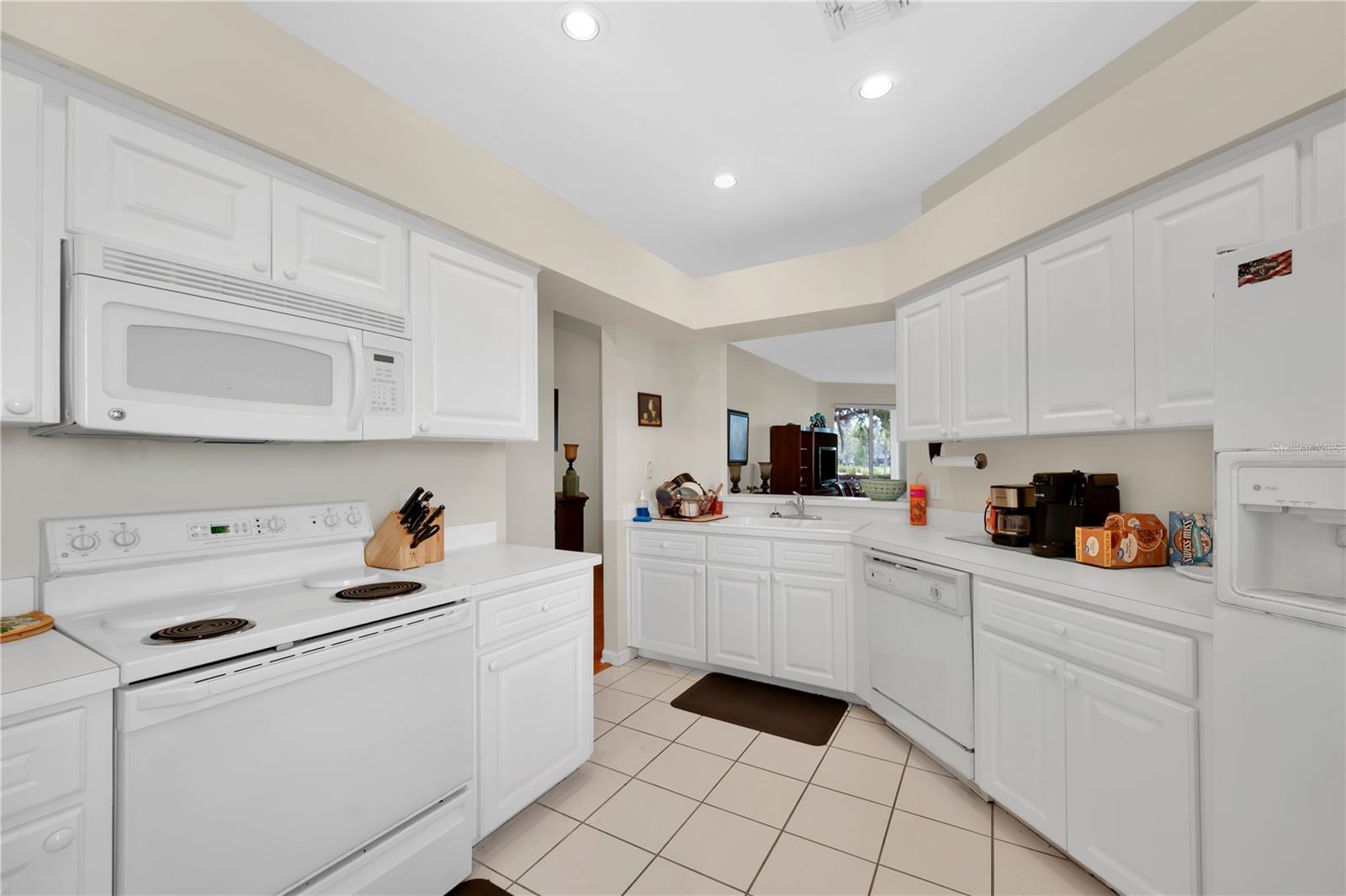 427 Enclave Pl #427 Property Photo 12