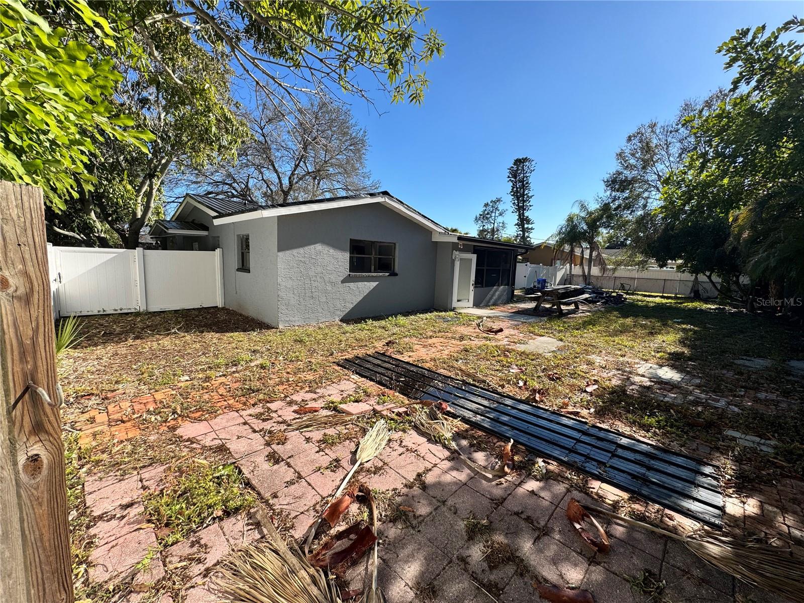 651 69th Ave S Property Photo 13