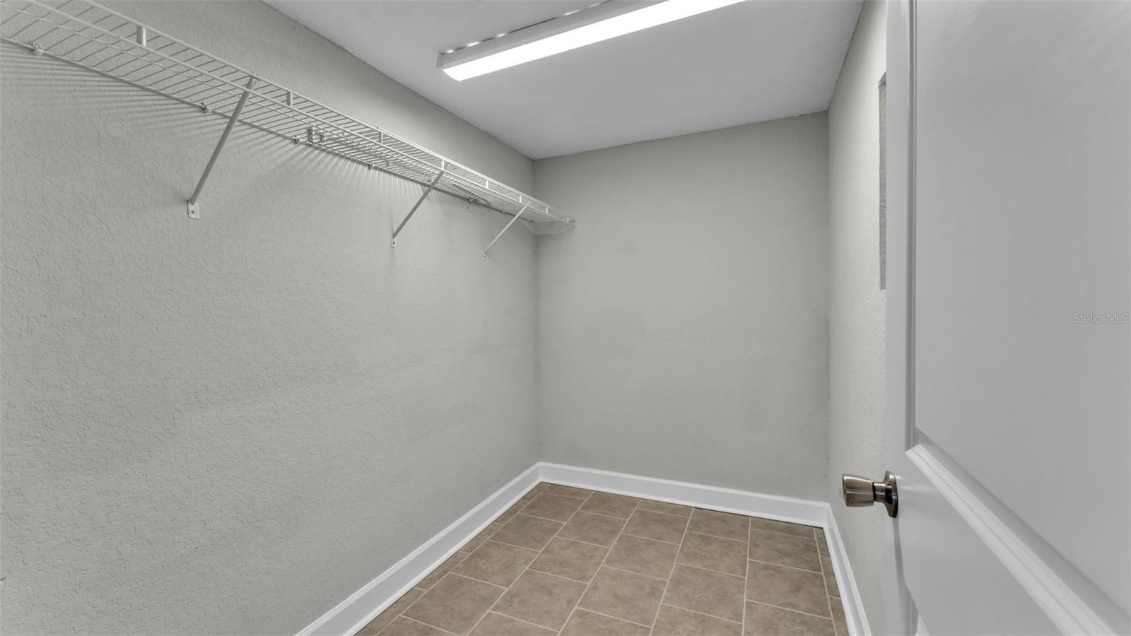 1317 W Belmar St Property Photo 20