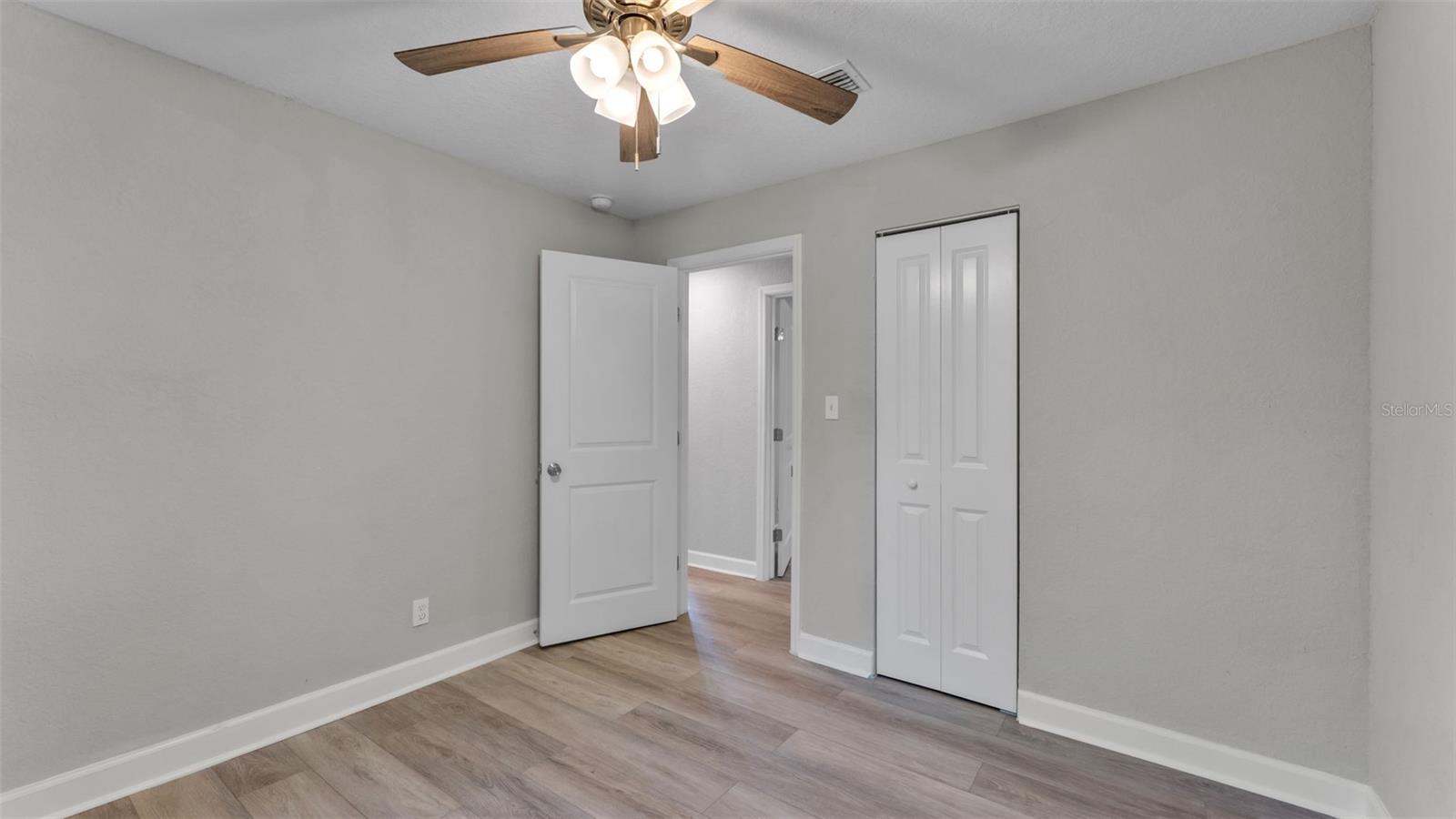 1317 W Belmar St Property Photo 24