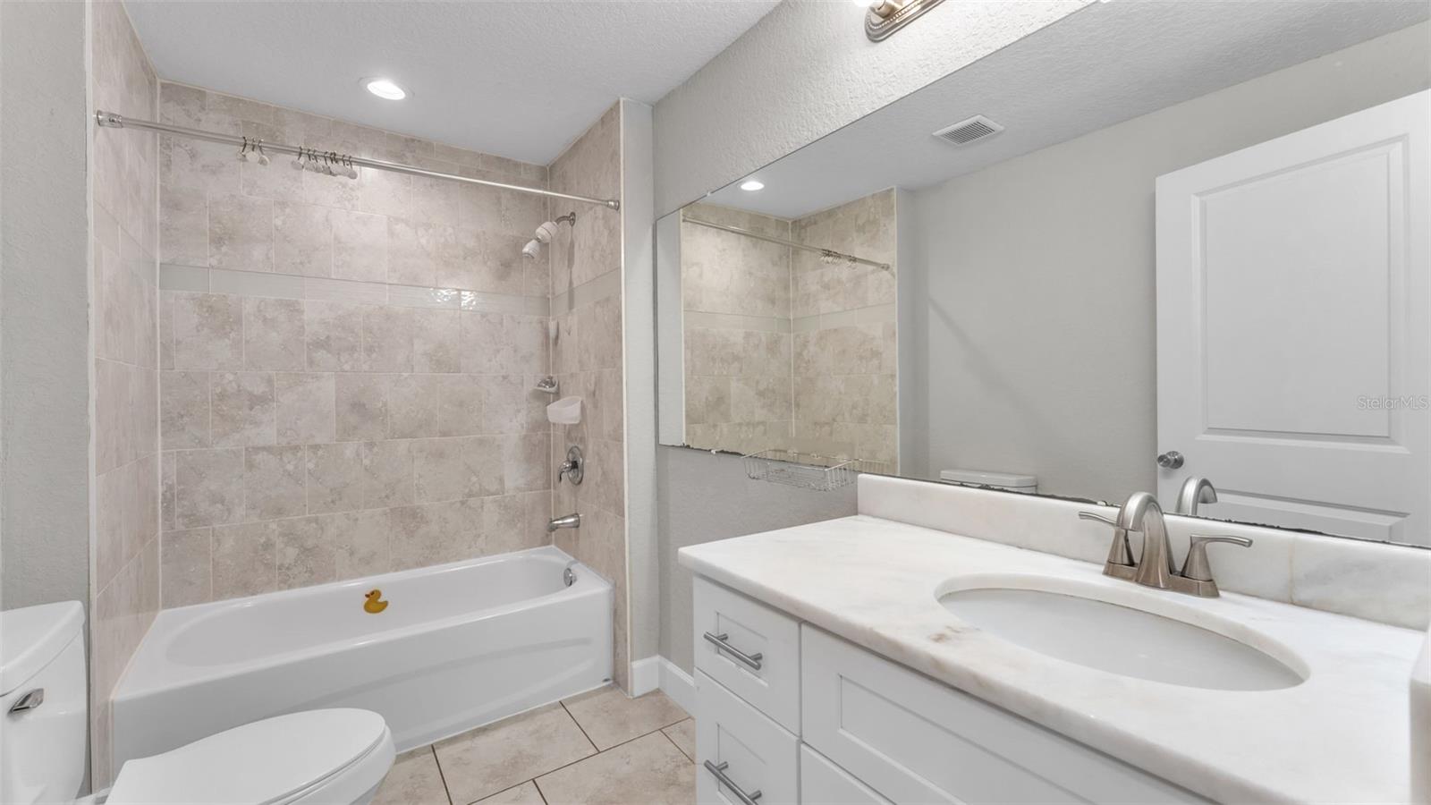 1317 W Belmar St Property Photo 25