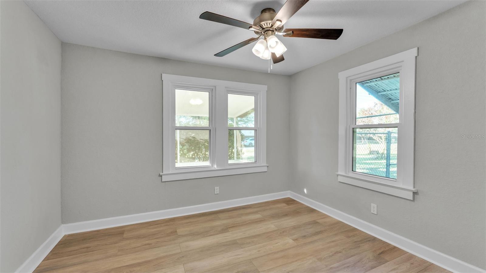 1317 W Belmar St Property Photo 27