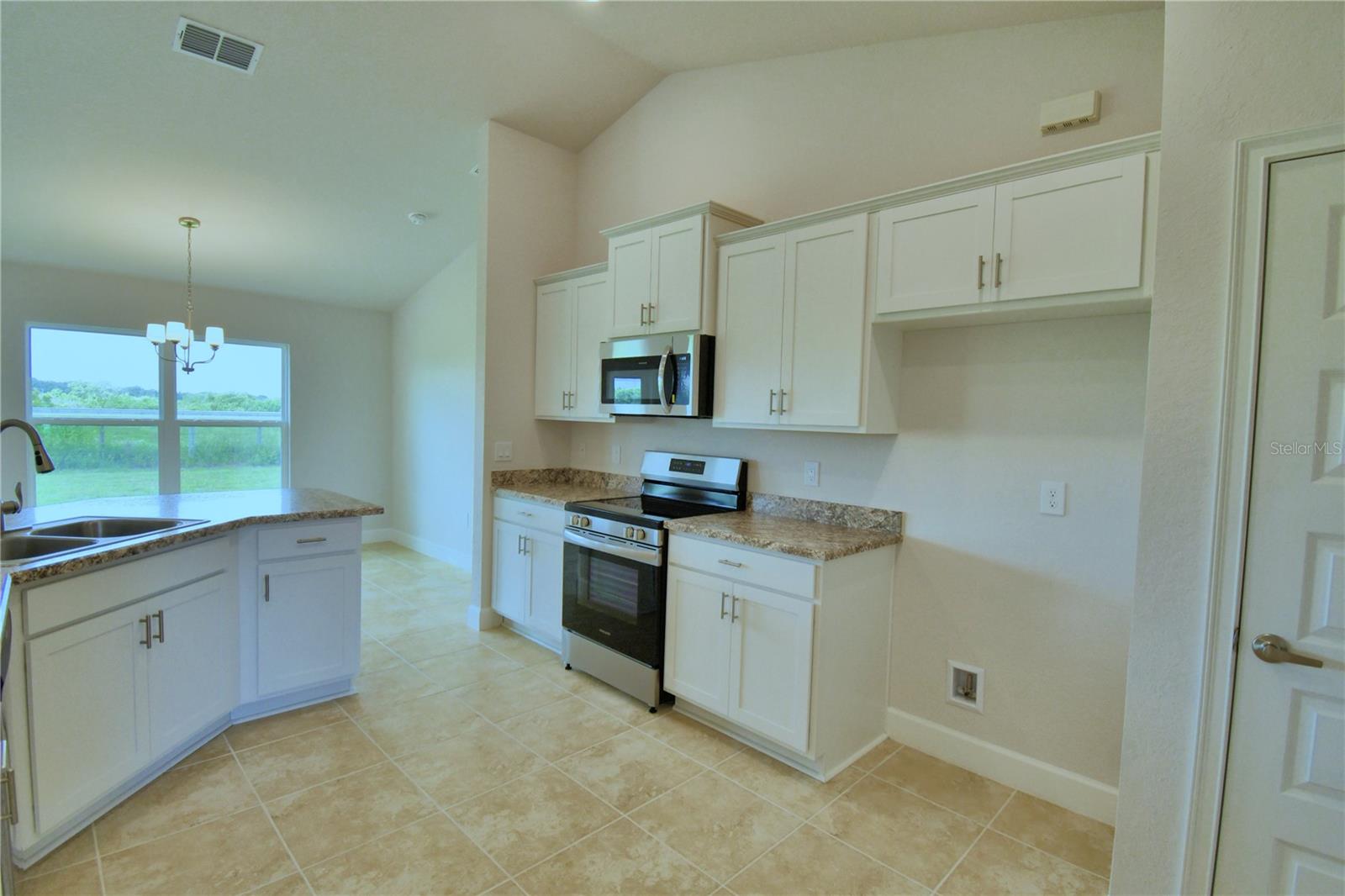 4607 Calamint Ln Property Photo 4