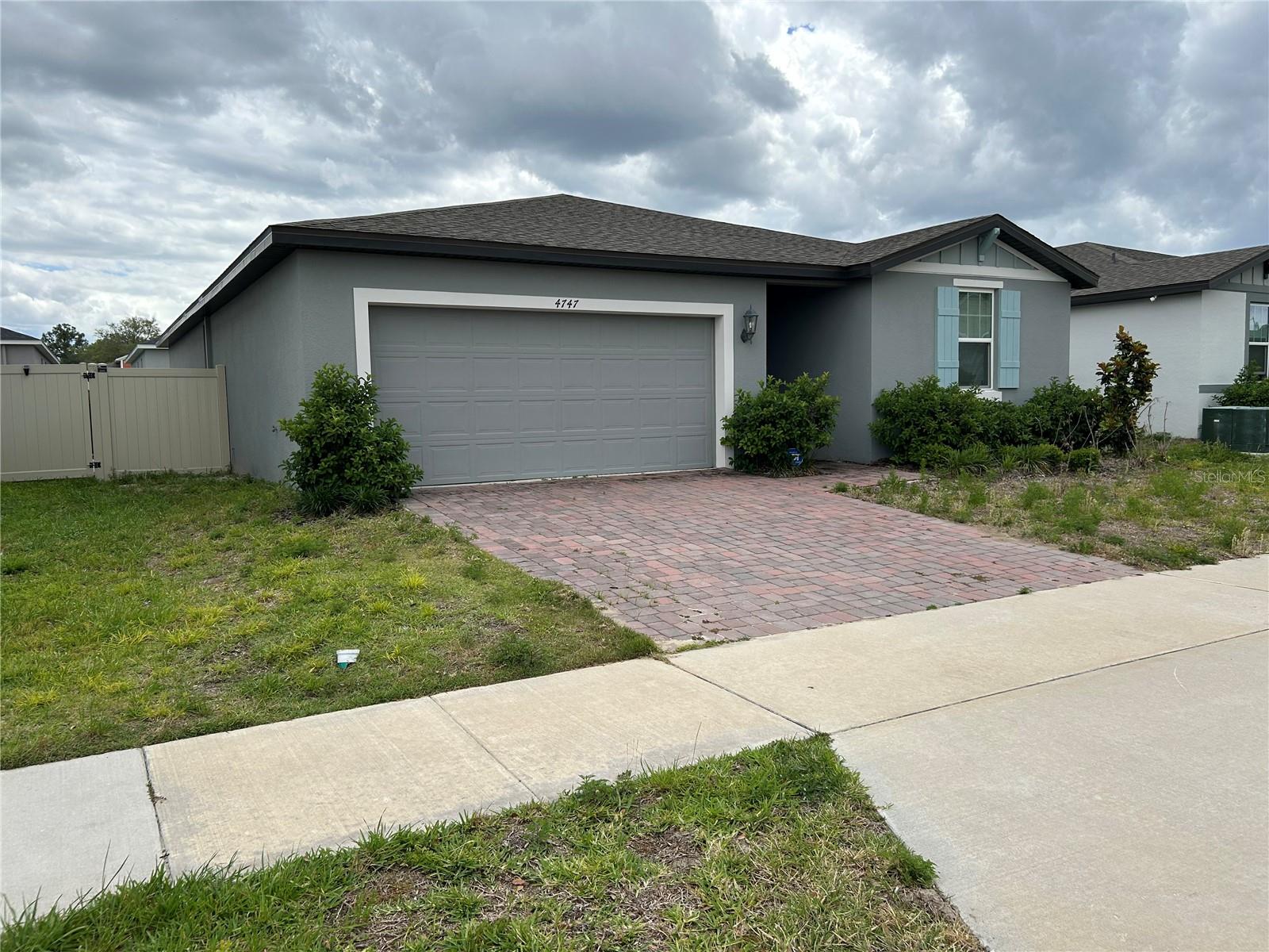 4747 Bernard Blvd Property Photo 3