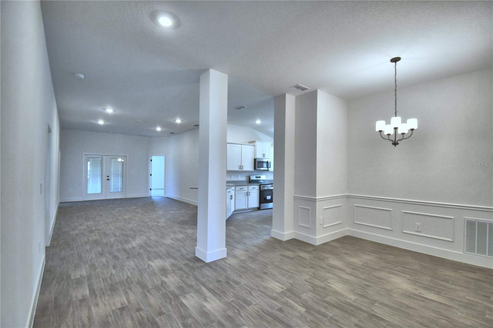 4467 Juliana Lake Dr Property Photo 5