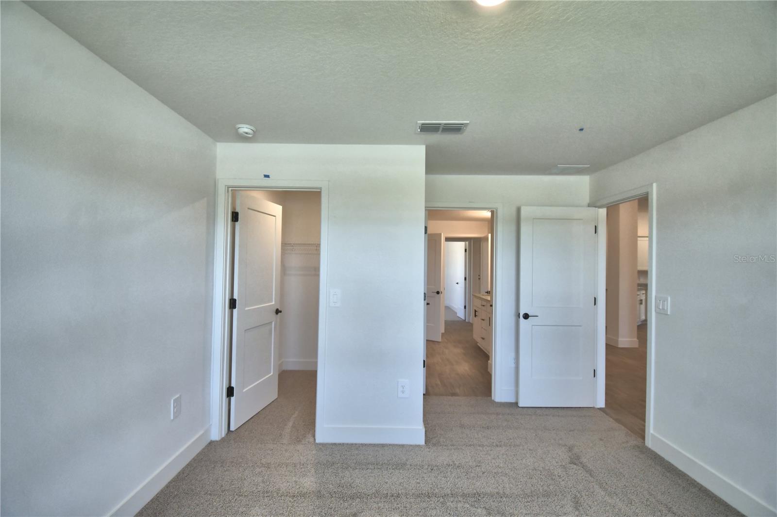 4467 Juliana Lake Dr Property Photo 18