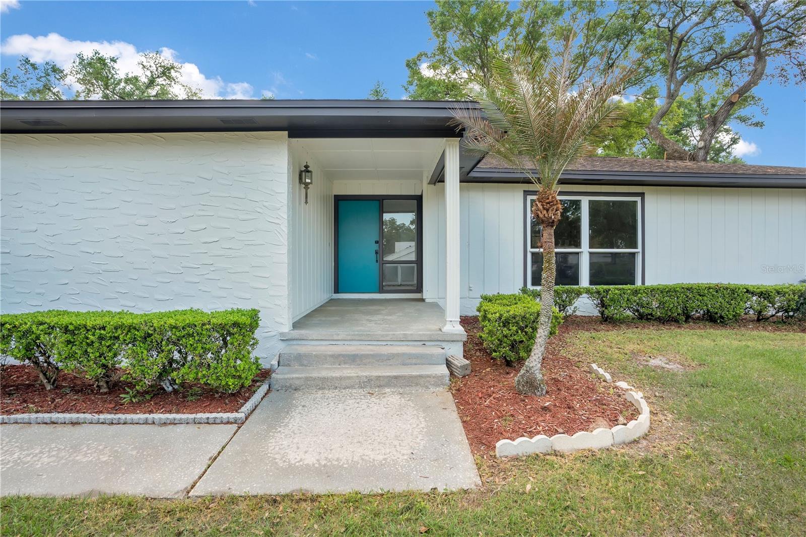 1307 VALLEY HILL DR
