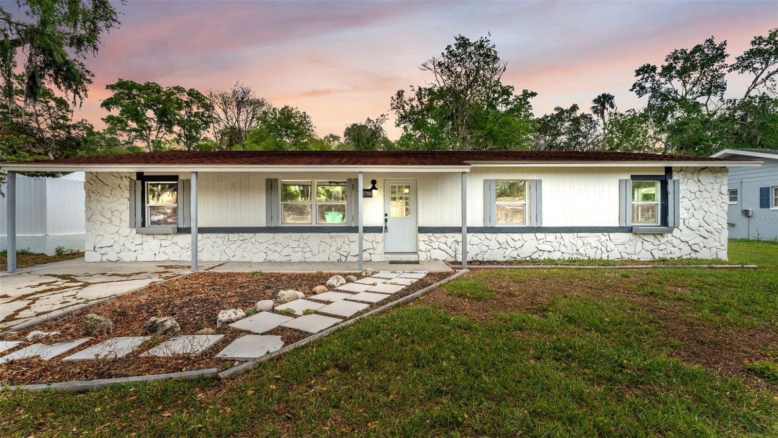 3781 N HIAWATHA TER