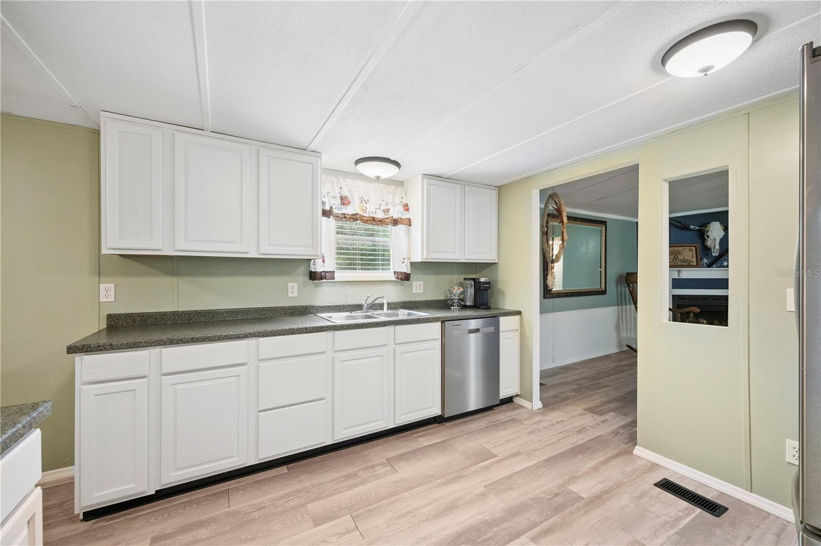 13821 Rockridge Rd Property Photo 8