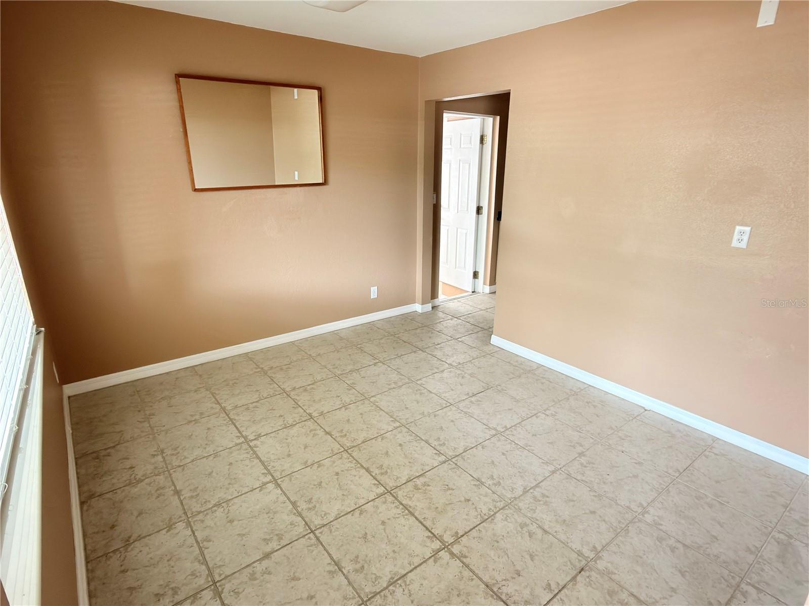 2914-a Kenilworth Blvd Property Photo 7