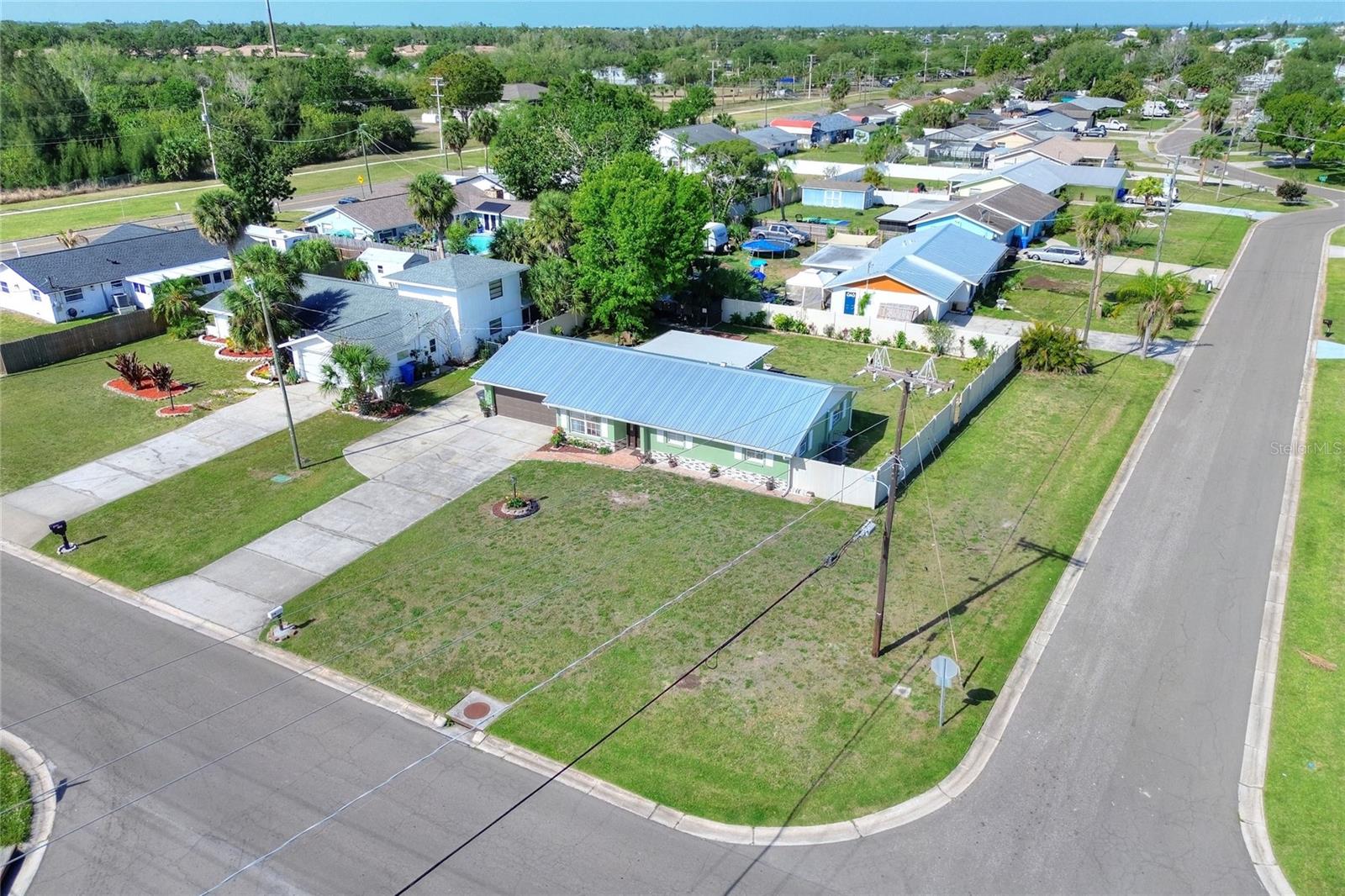6108 Fairway Blvd Property Photo 5
