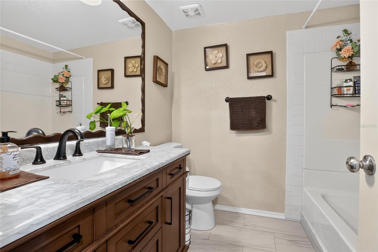 6108 Fairway Blvd Property Photo 24