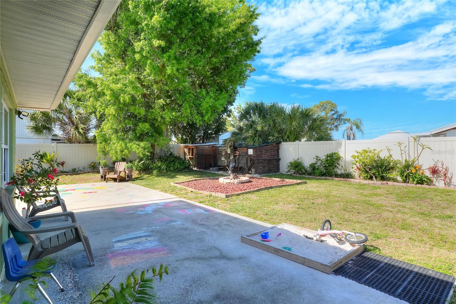 6108 Fairway Blvd Property Photo 43