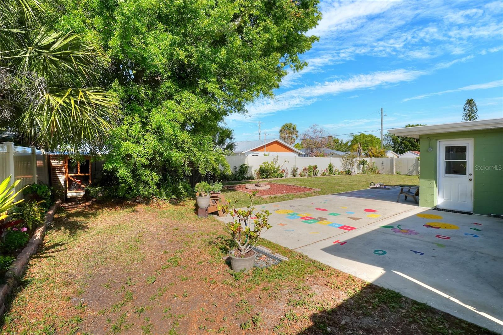 6108 Fairway Blvd Property Photo 46