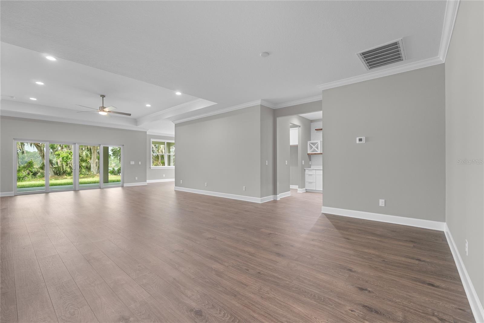 4541 Fairway Oaks Dr Property Photo 6