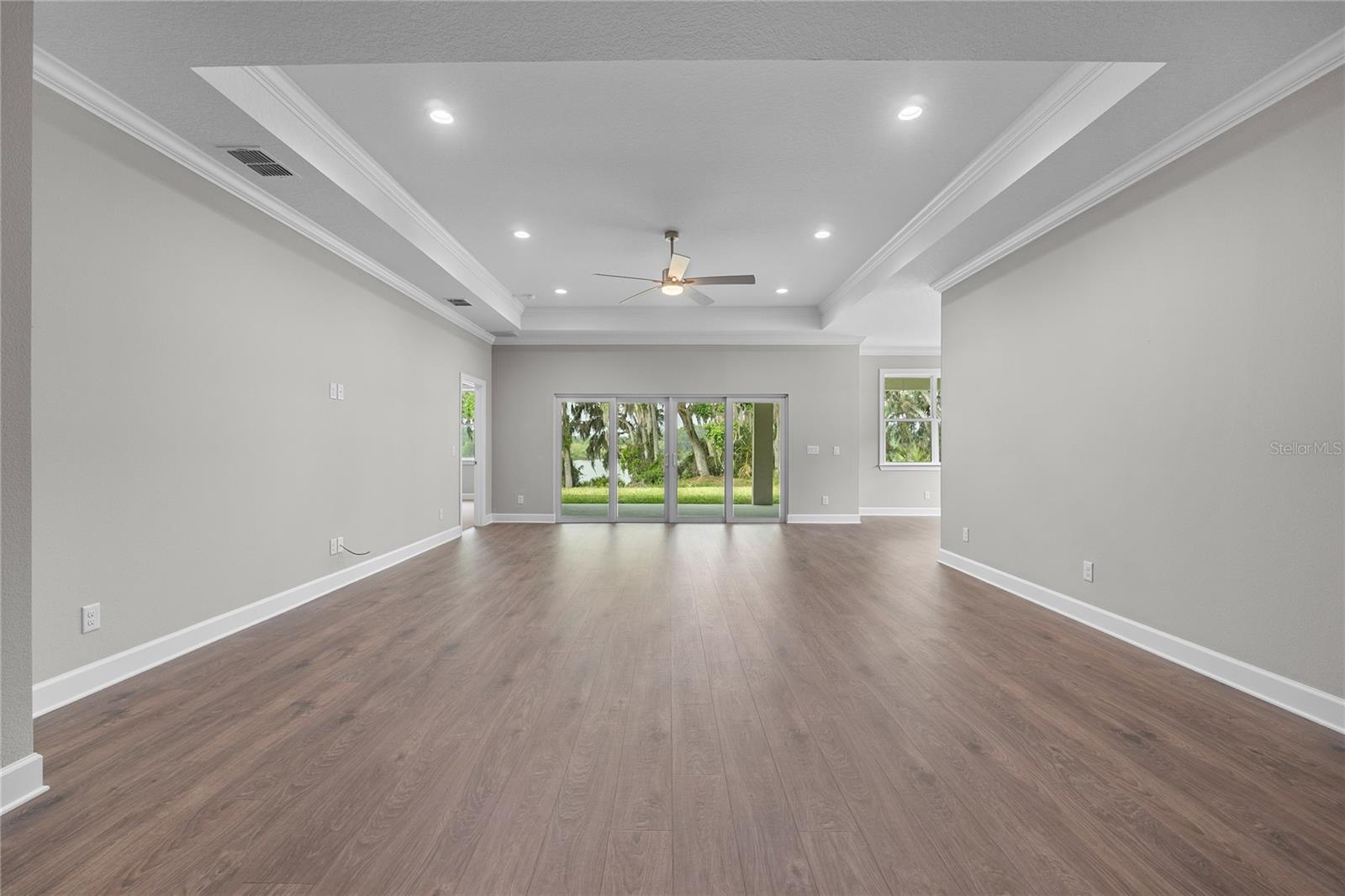 4541 Fairway Oaks Dr Property Photo 9