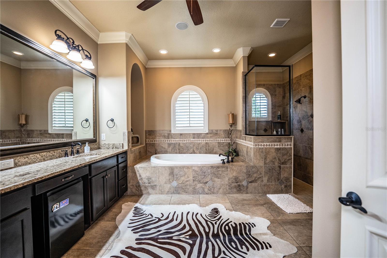 6739 Eagle Ridge Blvd Property Photo 12