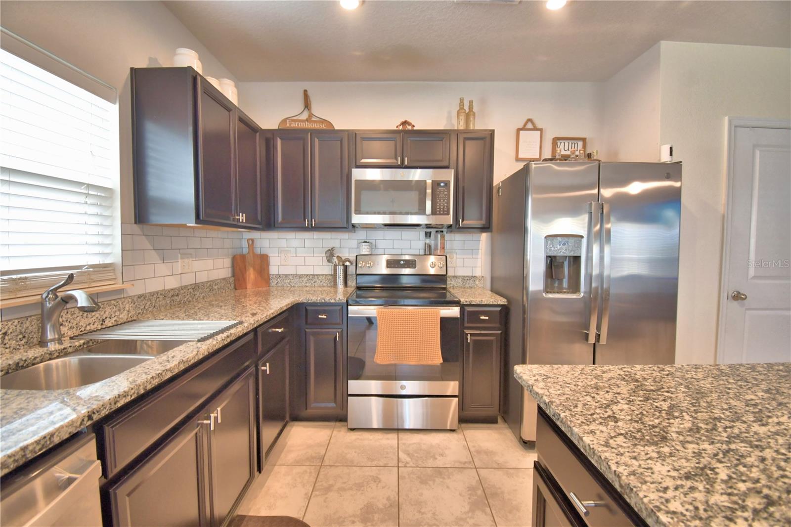 542 Eagle Landing Boulevard Property Photo 4