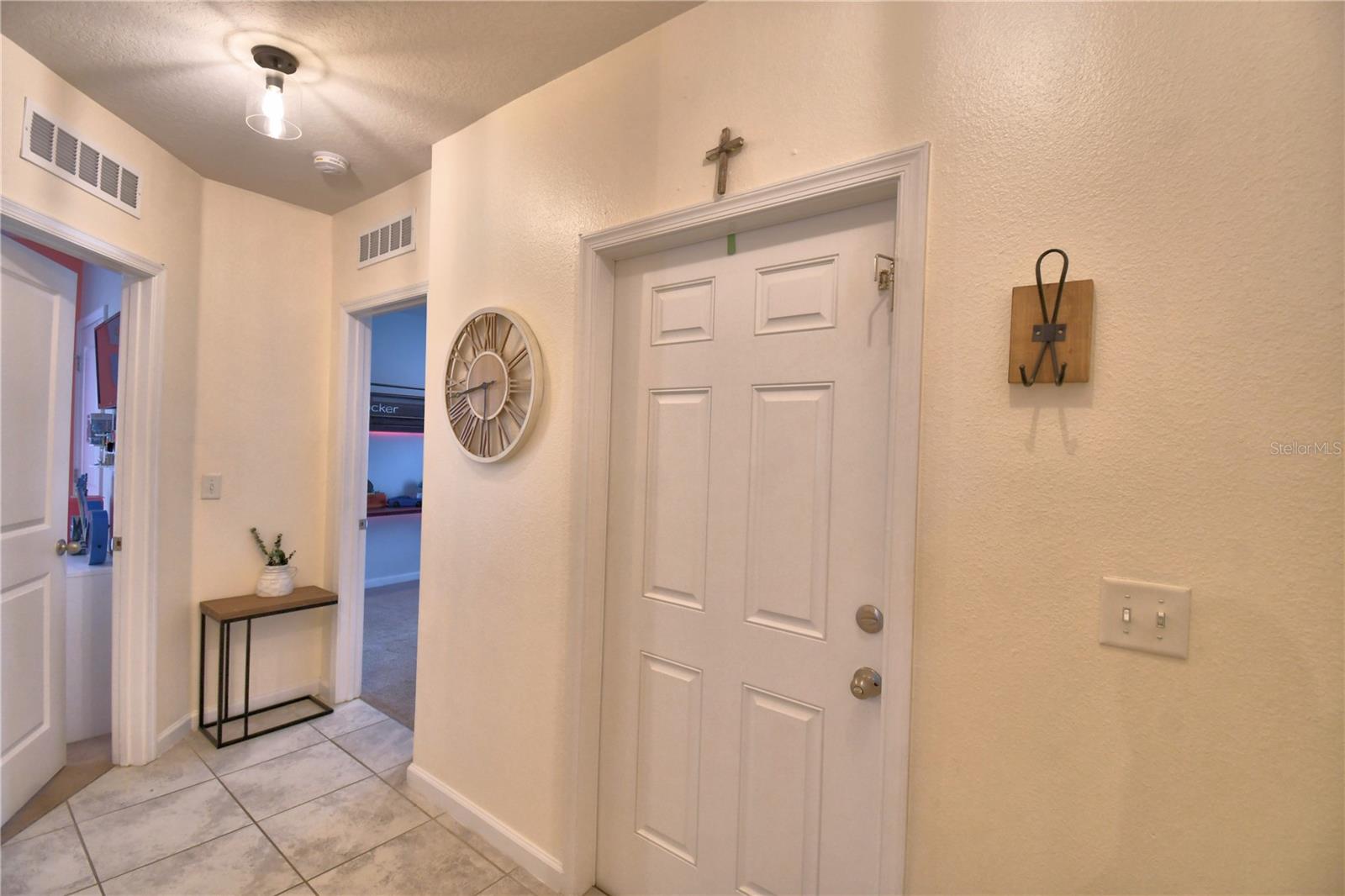 542 Eagle Landing Boulevard Property Photo 6