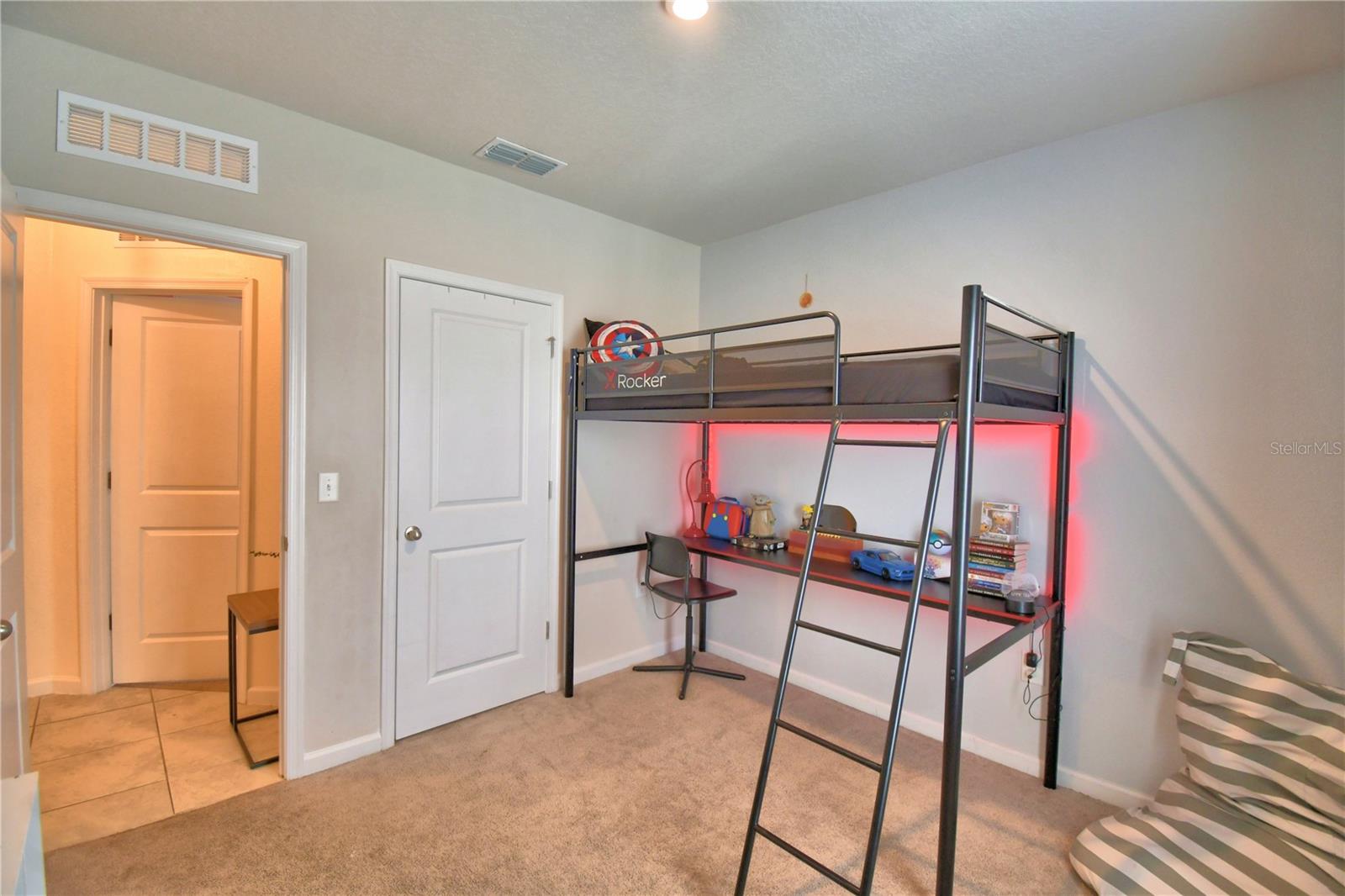 542 Eagle Landing Boulevard Property Photo 14