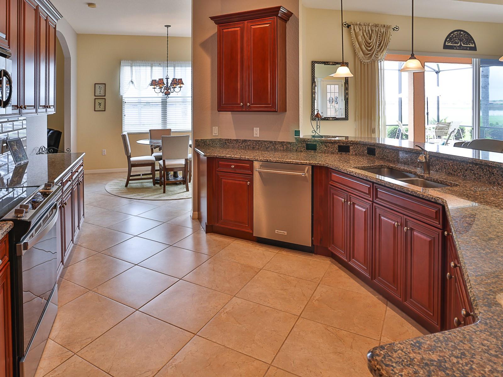 5268 Pebble Beach Blvd Property Photo 21