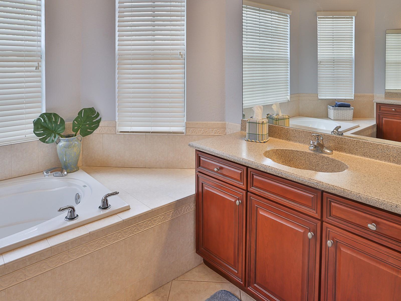 5268 Pebble Beach Blvd Property Photo 28