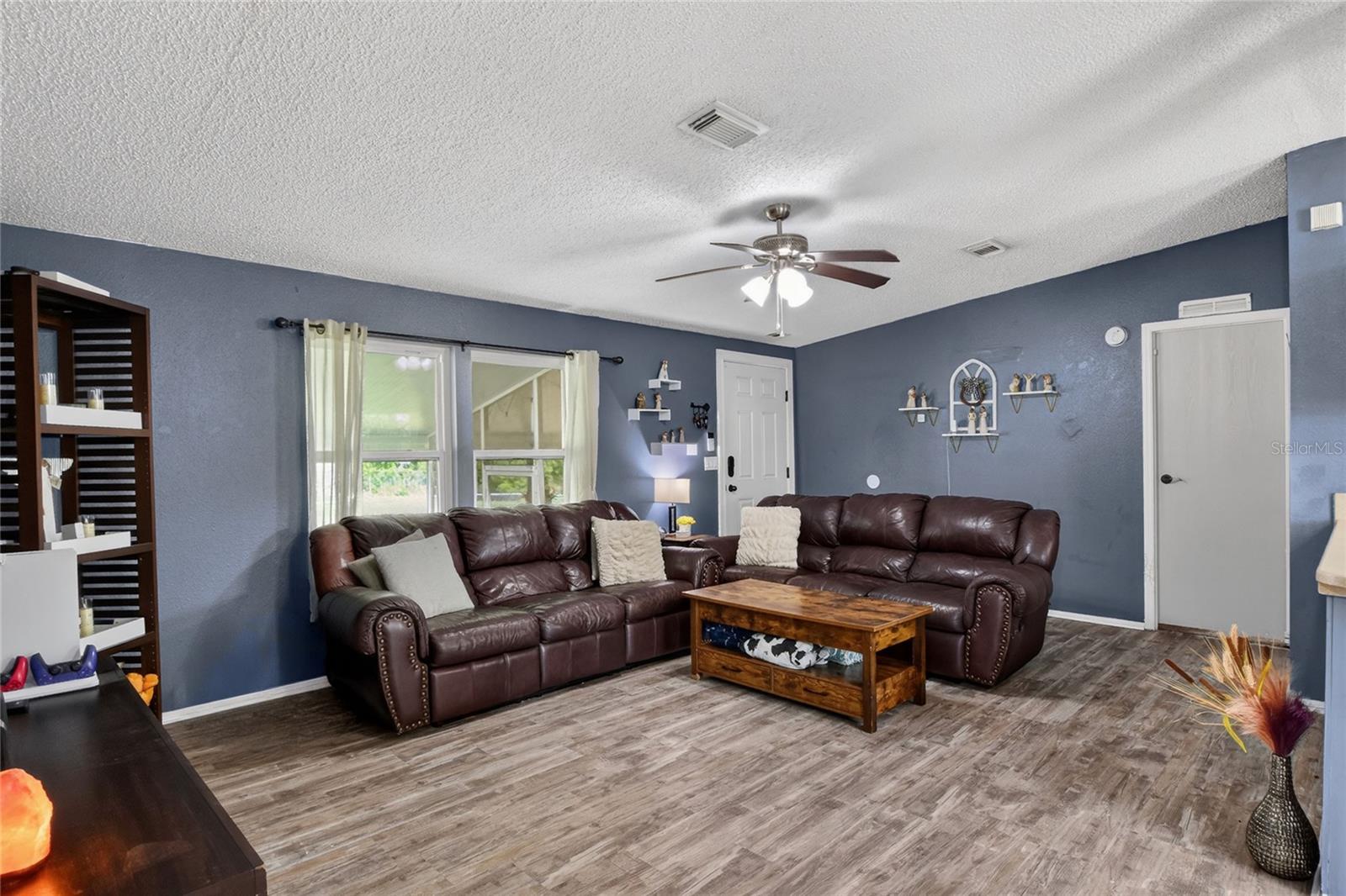 3071 Keuka Loop Property Photo 9