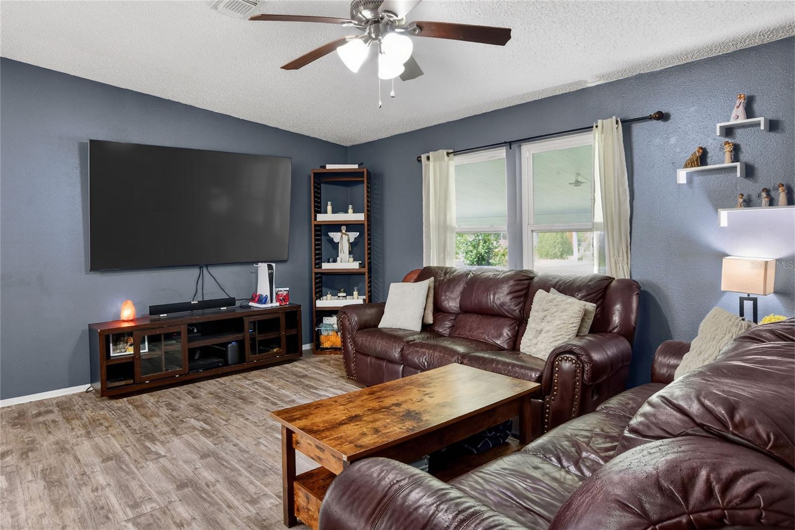 3071 Keuka Loop Property Photo 10