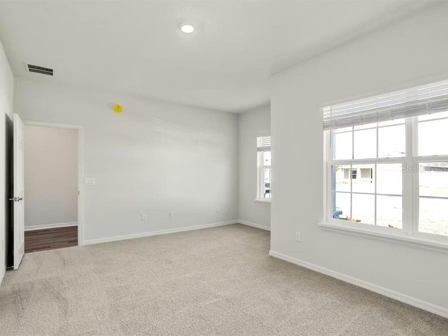 837 Marion Oaks Ln Property Photo 7