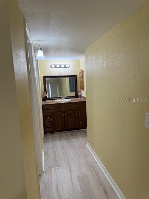 400 S Howard Ave Property Photo 10