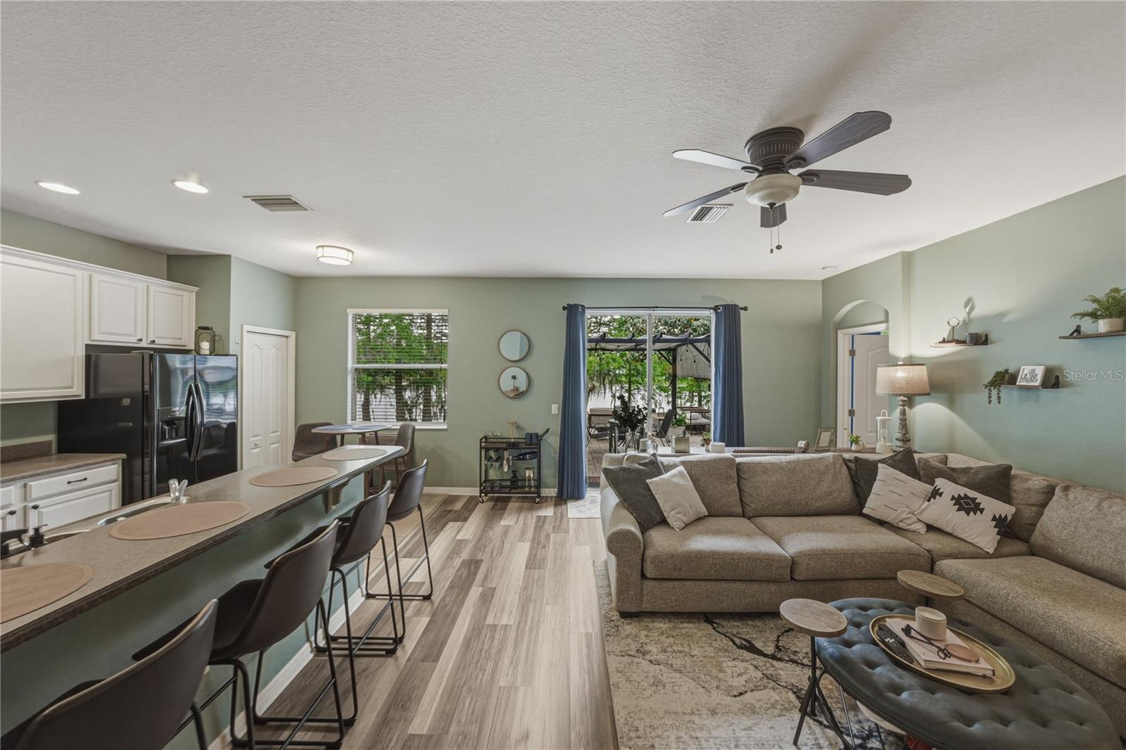 5544 Huron Way Property Photo 12