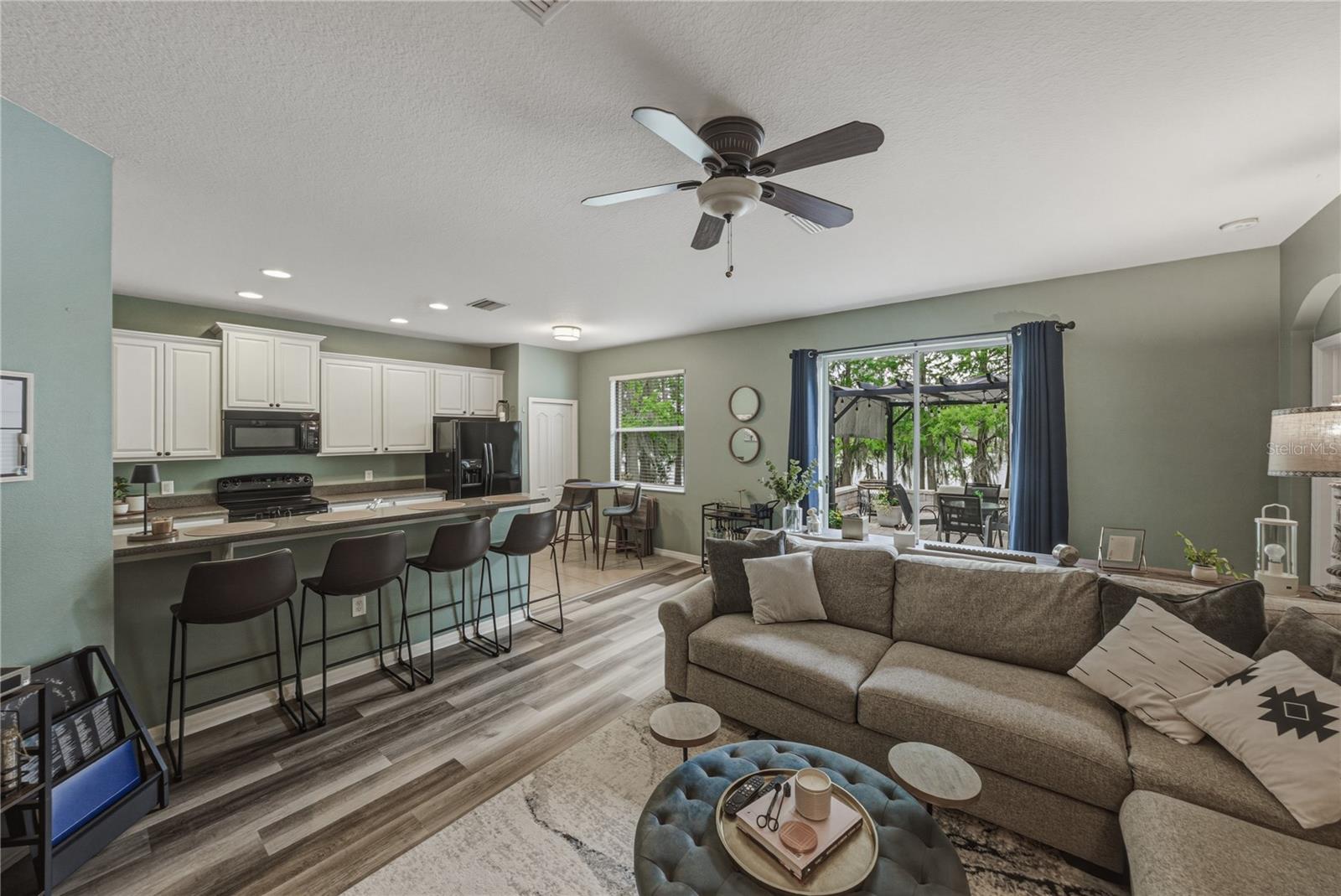 5544 Huron Way Property Photo 14