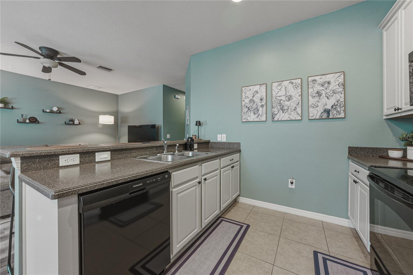 5544 Huron Way Property Photo 23