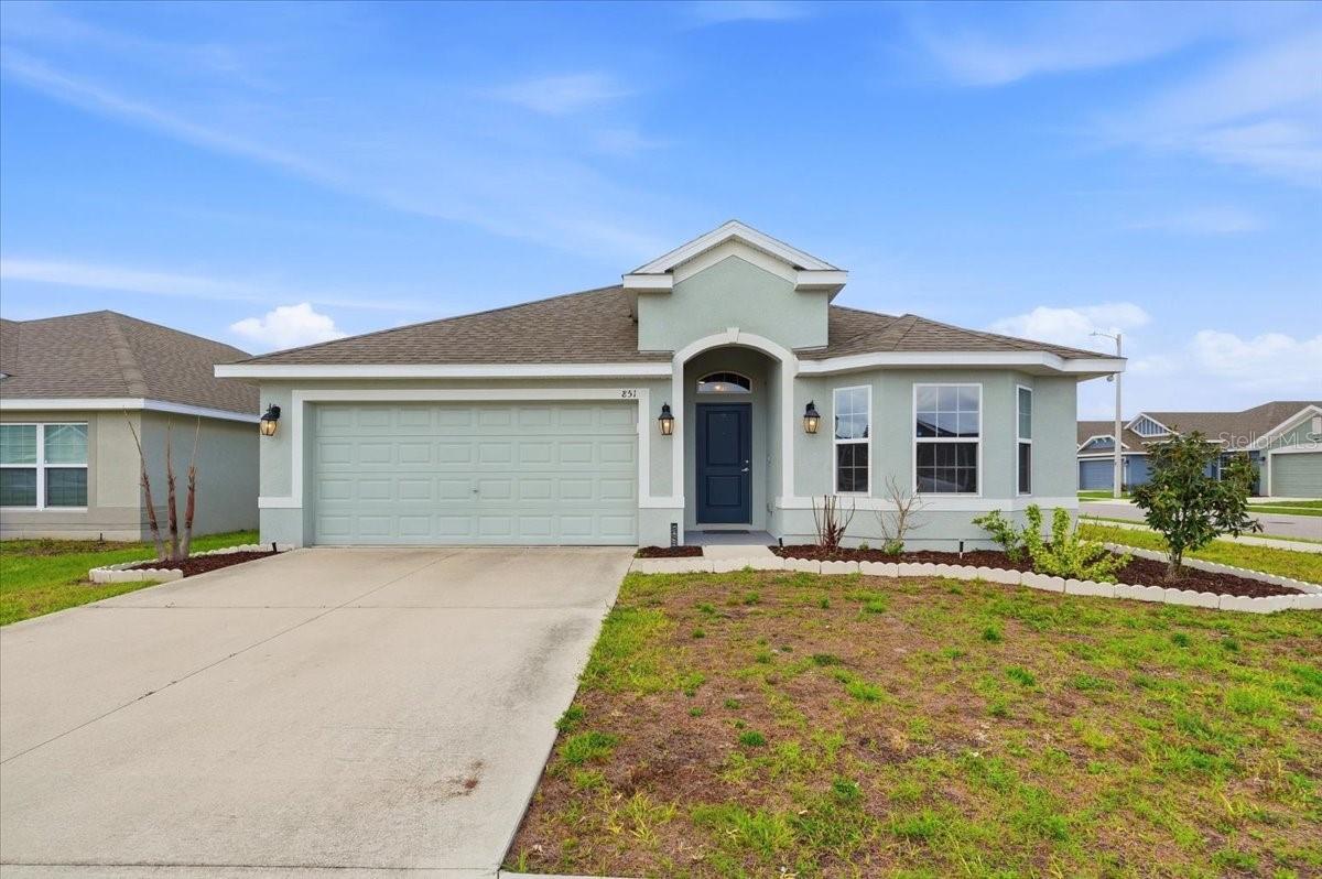 851 VIENNA DR