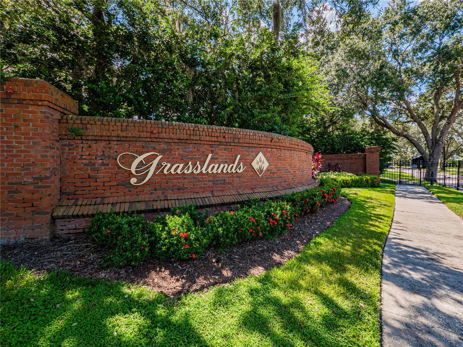 774 Grasslands Village Cir #88 Property Photo 4