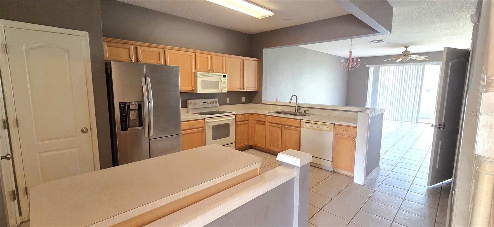 2729 Conch Hollow Dr Property Photo 4