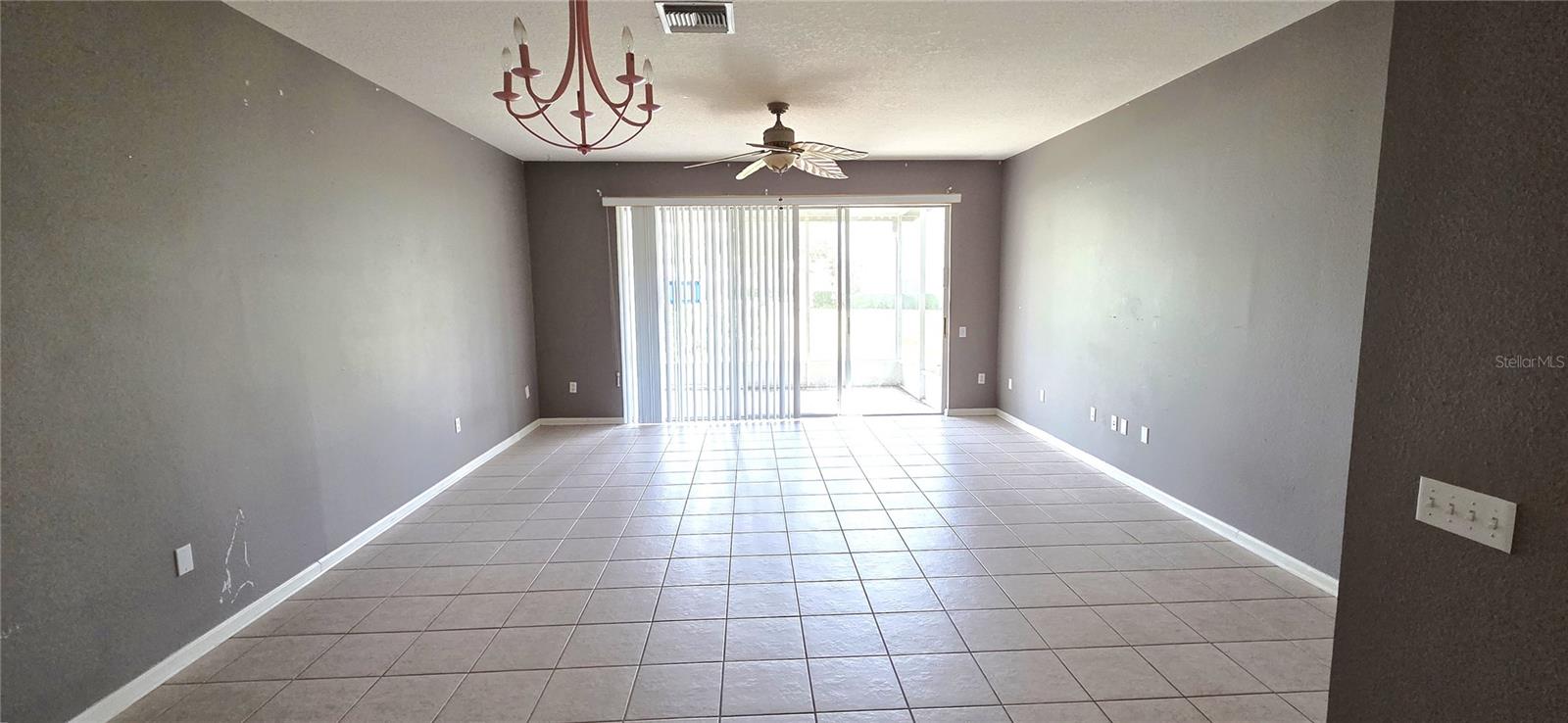 2729 Conch Hollow Dr Property Photo 11