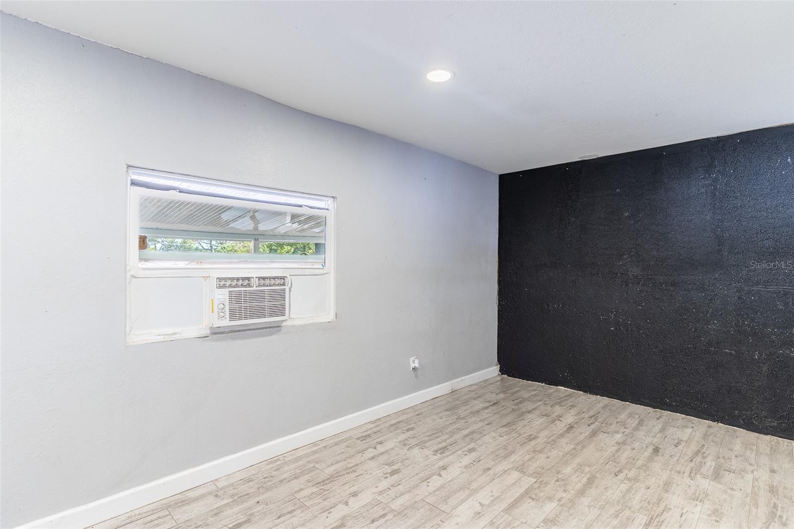 5807 Barry Ln Property Photo 6