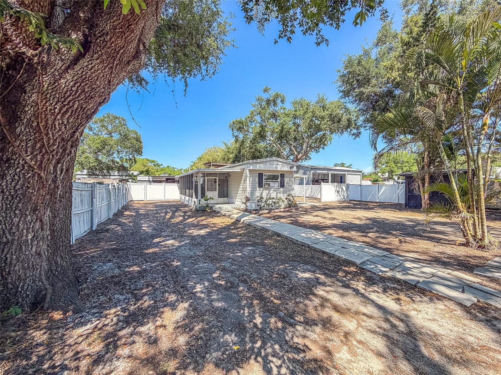 5807 Barry Ln Property Photo 14