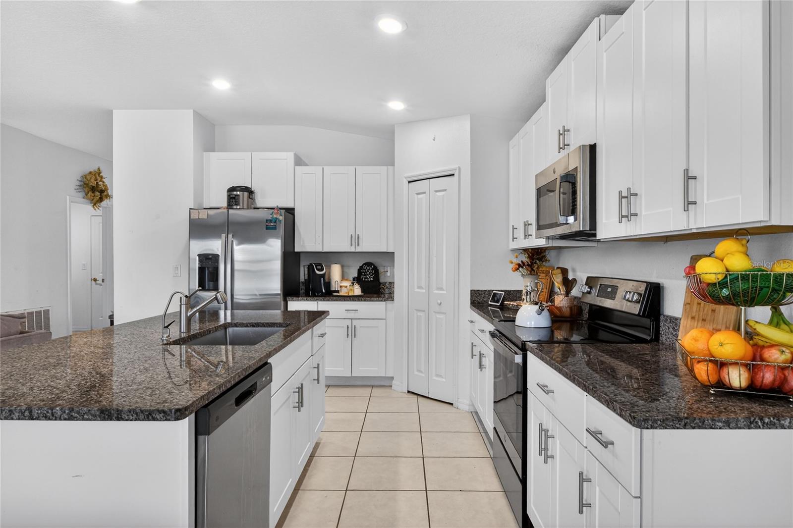 3603 Natural Trace St Property Photo 13