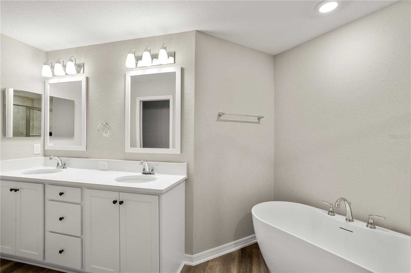 4035 Kindling Wood Way Property Photo 16
